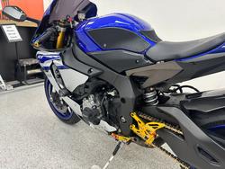 2016 YAMAHA YZF-R1 Blue