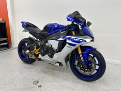 2016 YAMAHA YZF-R1 Blue