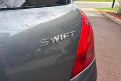 2007 Suzuki
Swift