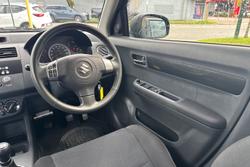 2007 Suzuki
Swift