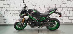 2025 Kawasaki Z900 SE Z Silver