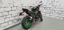 2025 Kawasaki Z900 SE Z Silver