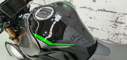 2025 Kawasaki Z900 SE Z Silver