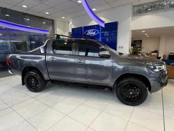 2020 Toyota
Hilux SR5