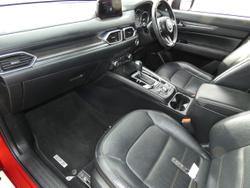 2018 Mazda
CX-5 Akera