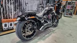 2025 Harley-davidson FXBR BREAKOUT (117) Vivid Black