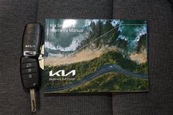 2024 Kia
                Stonic S