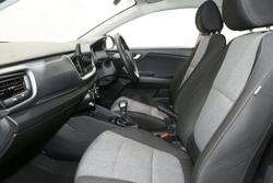 2024 Kia
                Stonic S