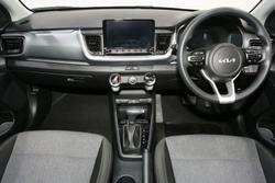 2024 Kia
                Stonic S