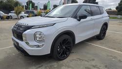 2023 Mitsubishi
                Outlander LS Black Edition