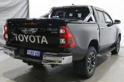 2022 Toyota Hilux SR5