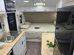 2025 Supreme 1560_C_K1e3_S Territory Hybrid 15'6