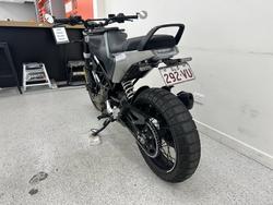 2021 HUSQVARNA SVARTPILEN 401 SILVER