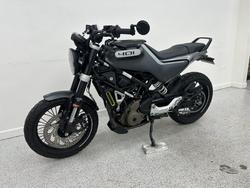 2021 HUSQVARNA SVARTPILEN 401 SILVER