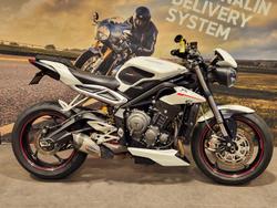 Triumph Street Triple R 765