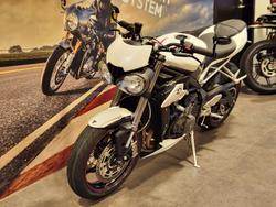 2018 Triumph Street Triple R 765 Street Triple White