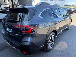2023 Subaru
Outback AWD Touring