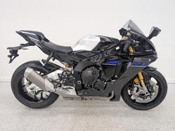 Yamaha YZF-R1 M