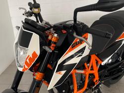 2014 KTM 690 Duke R Duke White