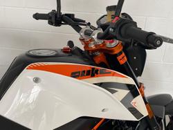 2014 KTM 690 Duke R Duke White