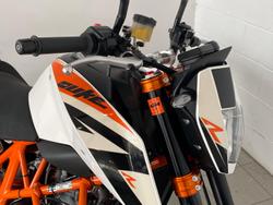 2014 KTM 690 Duke R Duke White
