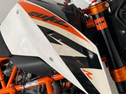 2014 KTM 690 Duke R Duke White