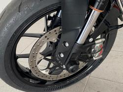 2014 KTM 690 Duke R Duke White
