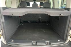 2022 Volkswagen Caddy TSI220