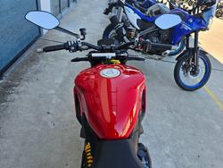 2024 DUCATI STREETFIGHTER V2 Red