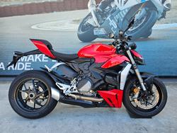 Ducati Streetfighter V2