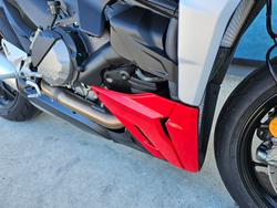 2024 DUCATI STREETFIGHTER V2 Red
