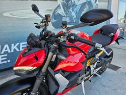 2024 DUCATI STREETFIGHTER V2 Red