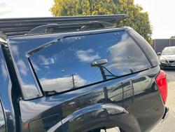 2015 Nissan Navara ST D23 4X4 Dual Range Cosmic Black