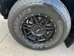 2015 Nissan Navara ST D23 4X4 Dual Range Cosmic Black
