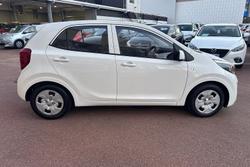 2022 Kia
Picanto S