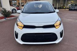 2022 Kia
Picanto S