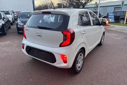 2022 Kia
Picanto S