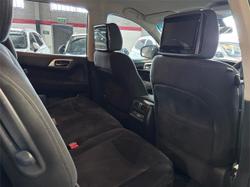 2013 Nissan
Pathfinder ST