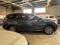 2013 Nissan
Pathfinder ST