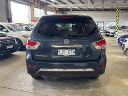2013 Nissan
Pathfinder ST