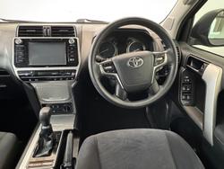 2017 Toyota
                Landcruiser Prado GX