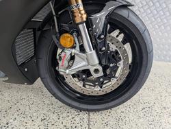 2025 Yamaha YZF-R1 BLACK