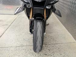 2025 Yamaha YZF-R1 BLACK