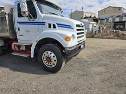 2004 Sterling 7500 White