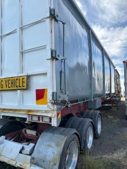 2005 Moore Tipper Grey