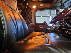 2007 Kenworth T400 Series T404