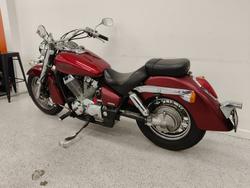 2005 Honda VT750C SHADOW Red