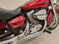 2005 Honda VT750C SHADOW Red