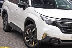 2025 Subaru Forester Touring S6 MY26 AWD Crystal White