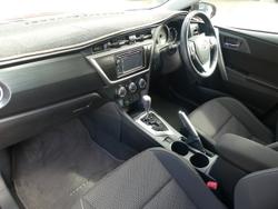 2013 Toyota
Corolla Ascent Sport
